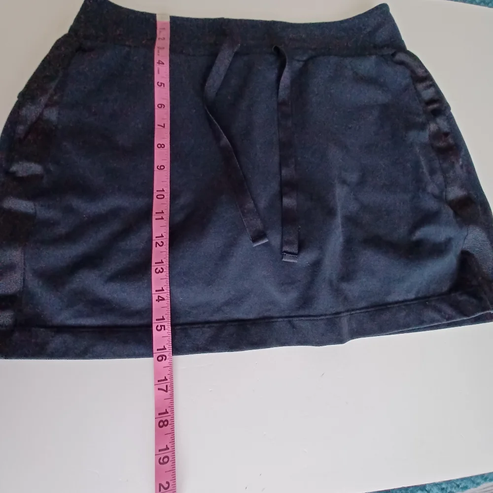 Athleta Metro Downtown Skort Navy Blue Women's Sz Medium - Picture 8 of 9